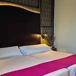 酒店 沃提斯塞维利亚尔贾拉菲旅馆
