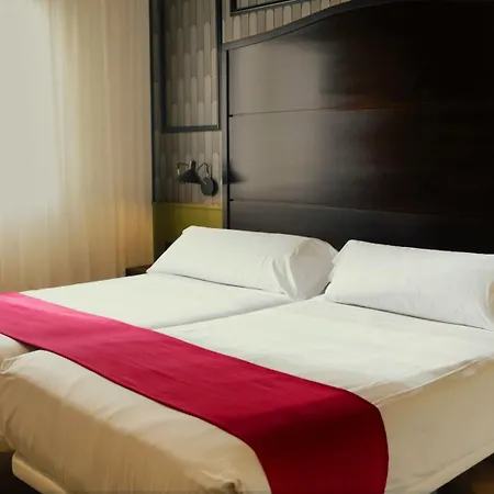 Hotell Vertice Sevilla Aljarafe Bormujos