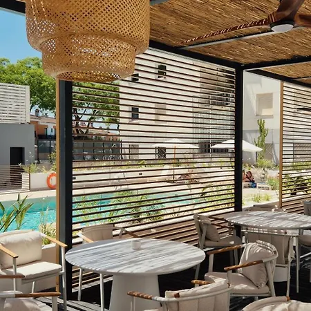 Hotell Vertice Sevilla Aljarafe