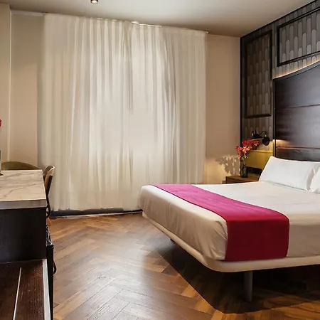 Hotell Vertice Sevilla Aljarafe Bormujos