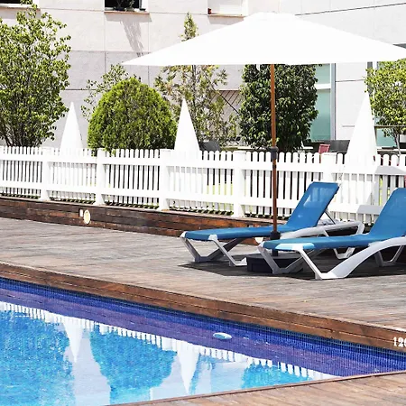 Hotell Vertice Sevilla Aljarafe Bormujos