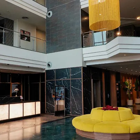 Vertice Sevilla Aljarafe 4*